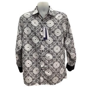 Silver Stone Paisley Collection Men’s Modern This shirt runs like a Large